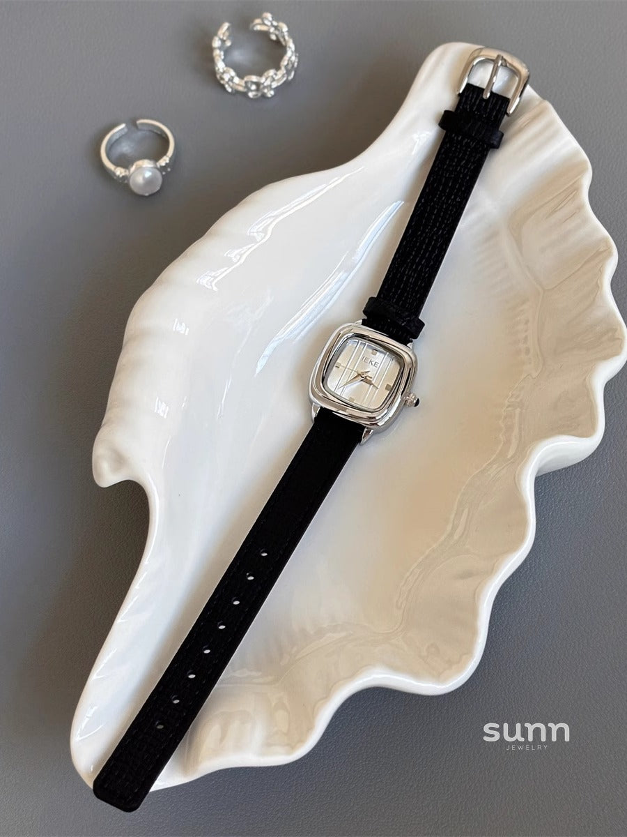 Deetya Elegant Cube Watch [FNJWVT61]