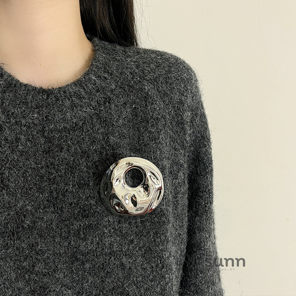 Delaney Wave Brooch [WEUA1BA5]
