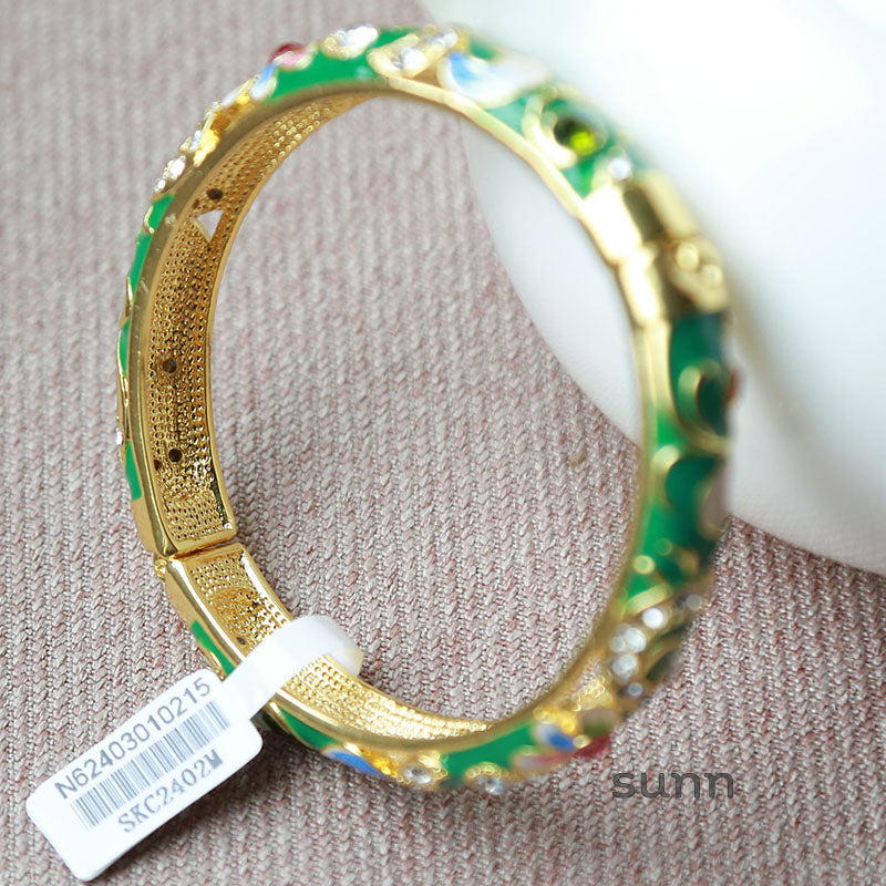 Delany Floral Cuff Bracelet [UAF4RCVD]