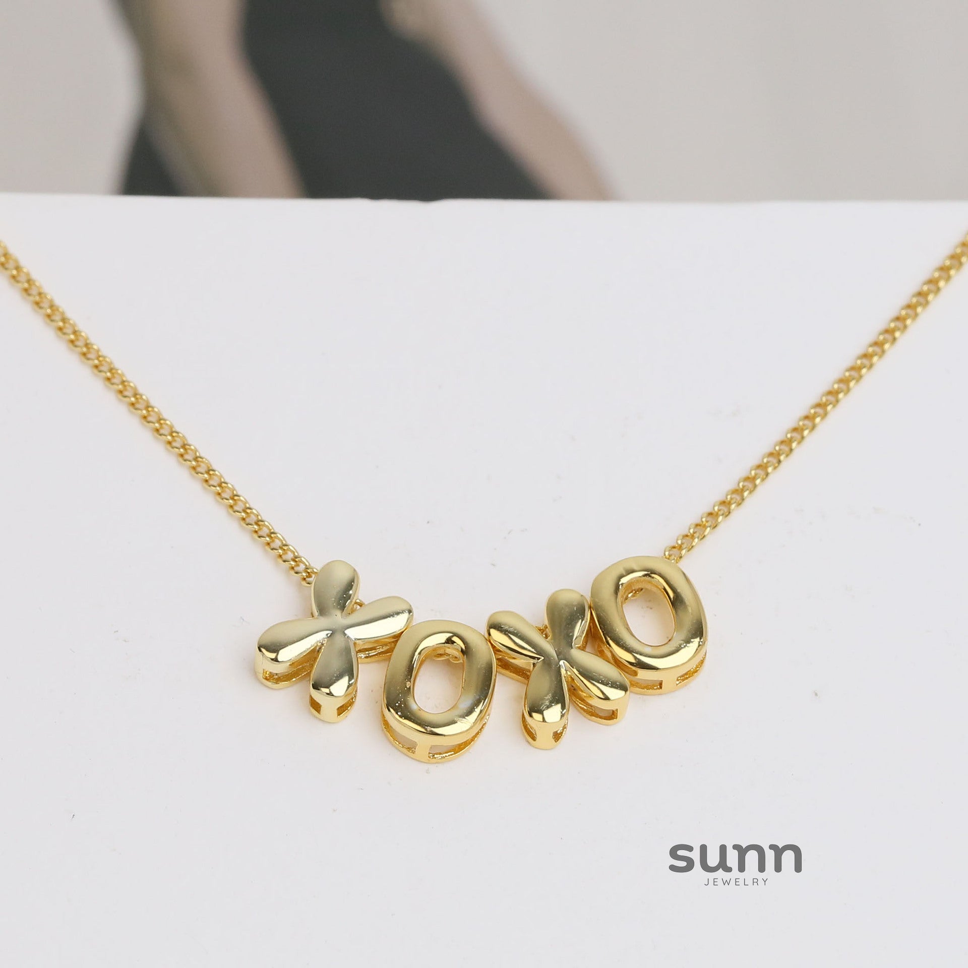 Deliah Brass Bubble Charm Necklace [JN4I09M6]