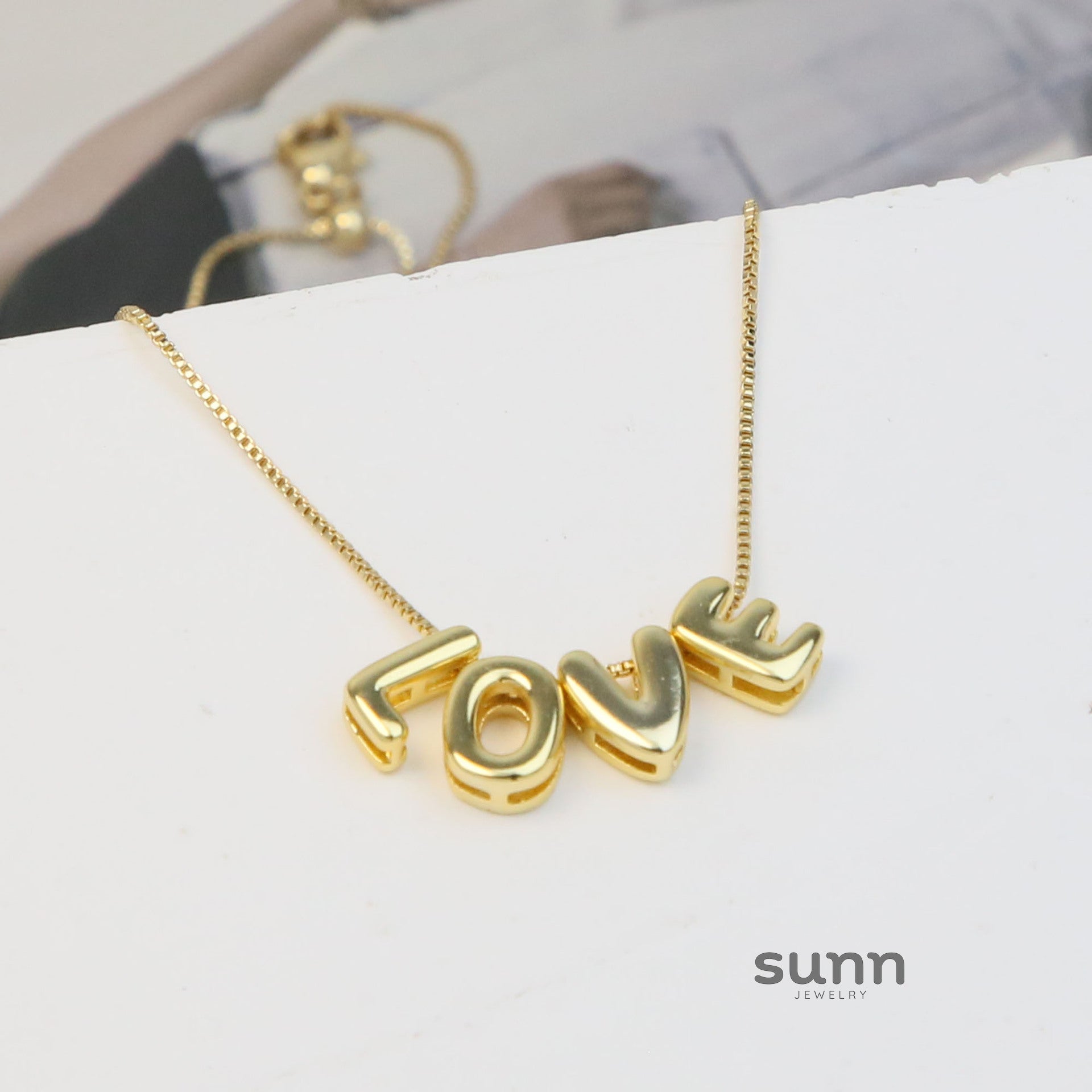 Deliah Brass Bubble Charm Necklace [SF3DFNBY]