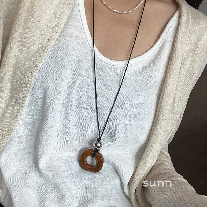 Denisse Geometric Pendant Necklace [P5RIEQTP]