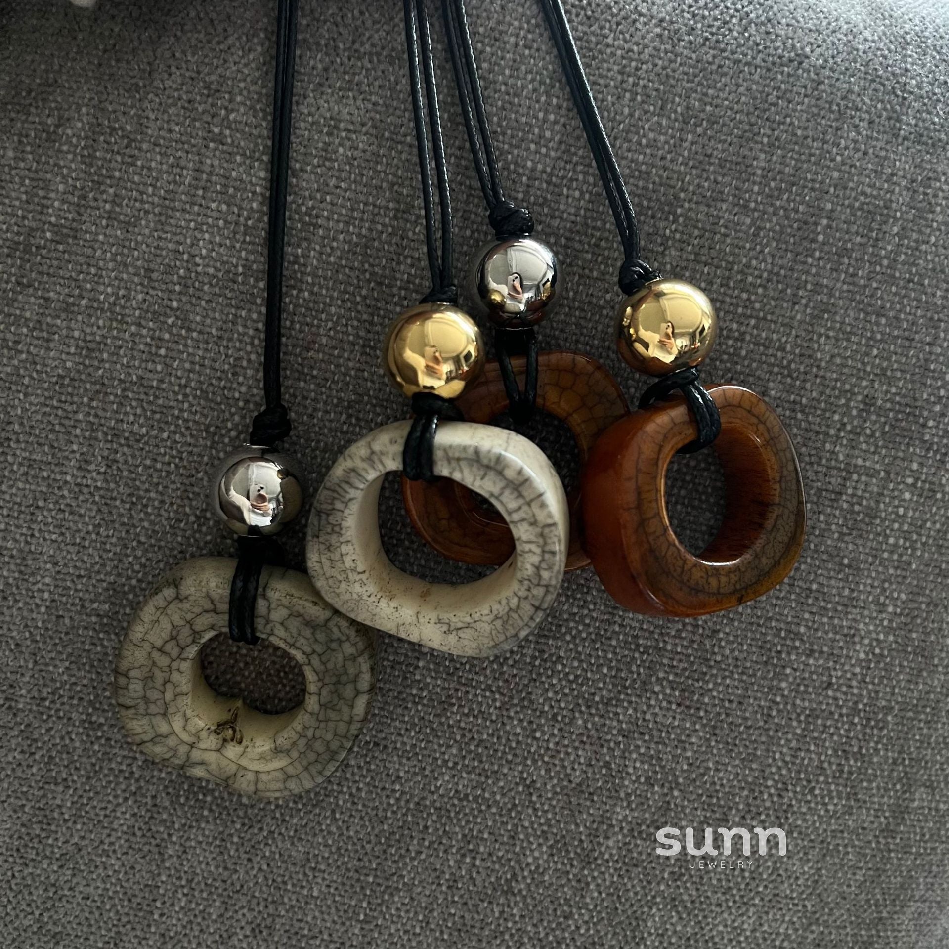 Denisse Geometric Pendant Necklace [NSQNHAGP]