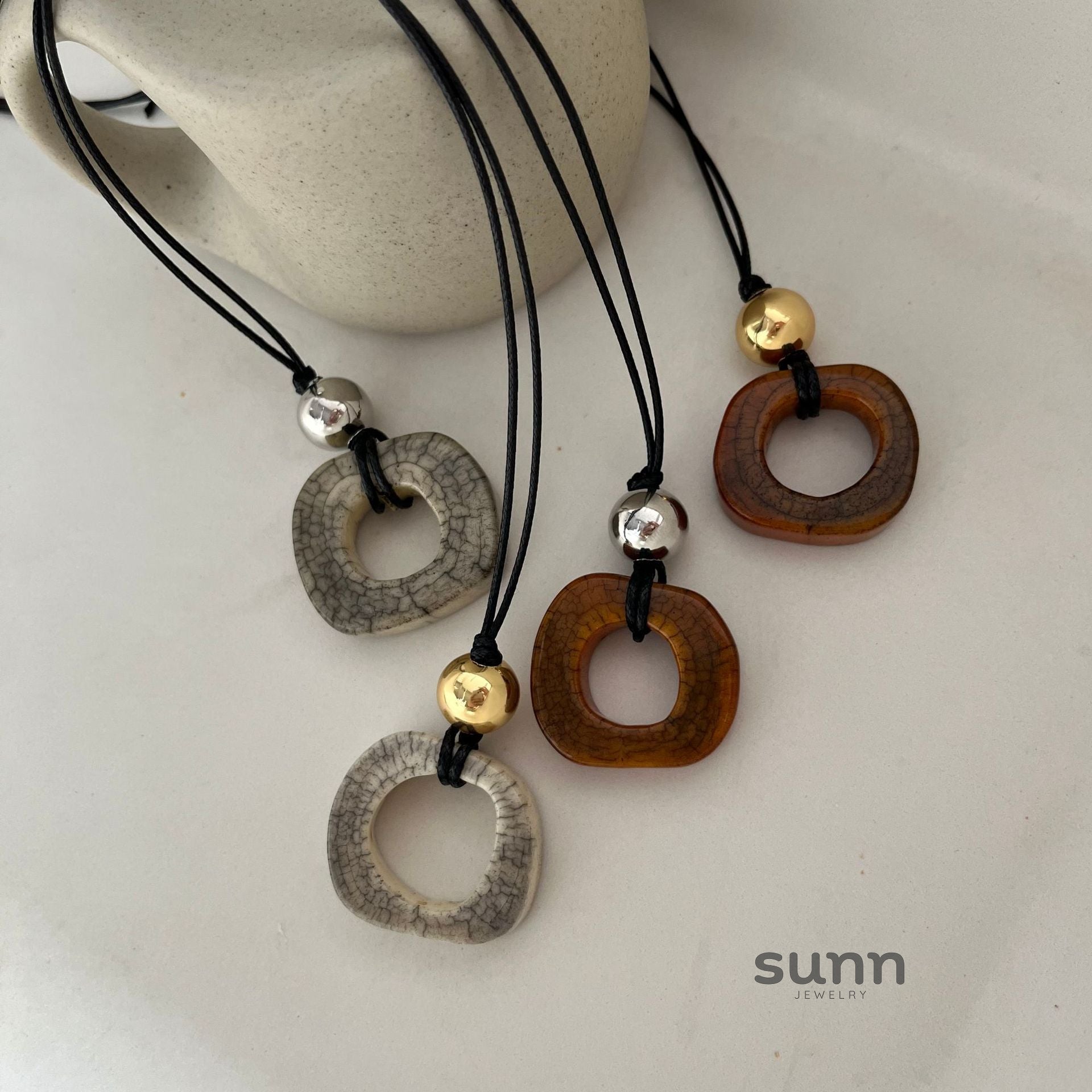Denisse Geometric Pendant Necklace [OL1X98Q4]