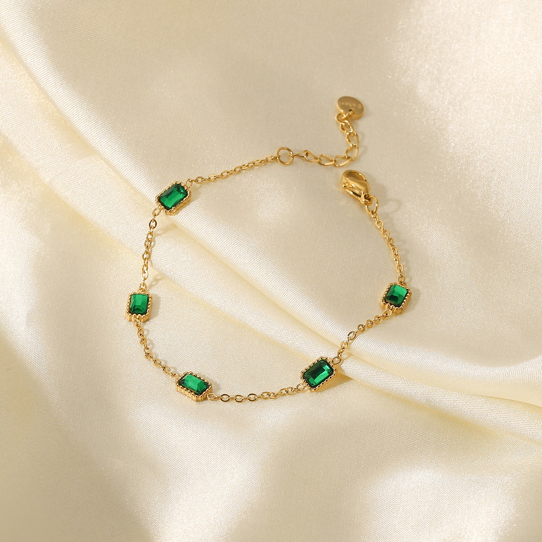 Deniz Emerald Geometric Bracelet [F3Q7IX6E]