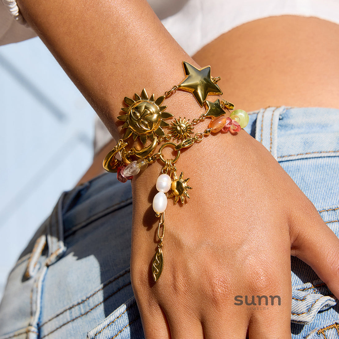 Desirae Star Charm Bracelet [M2UAFWP3]