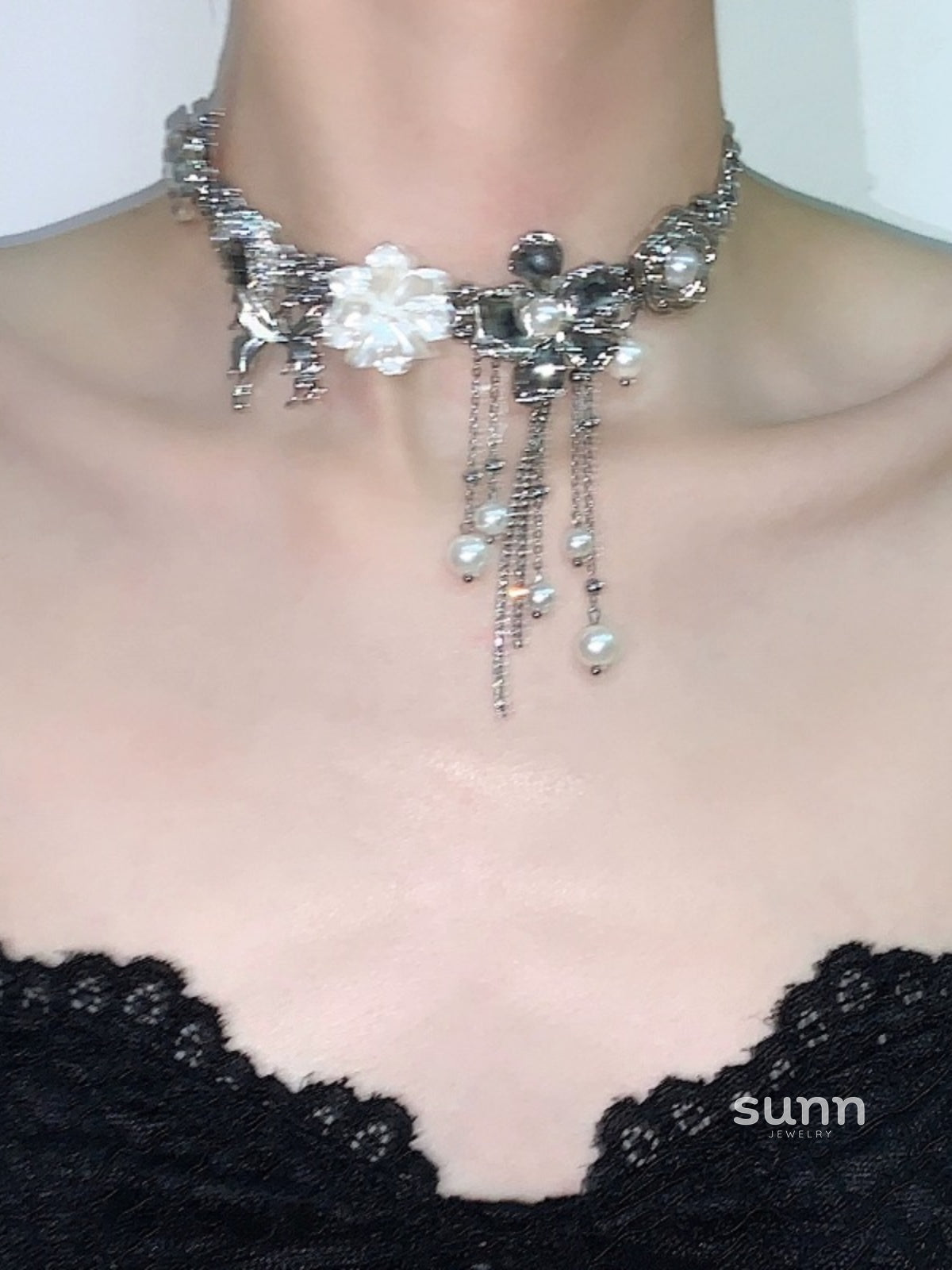Desire Butterfly Pearl Necklace [XQC8A4LH]