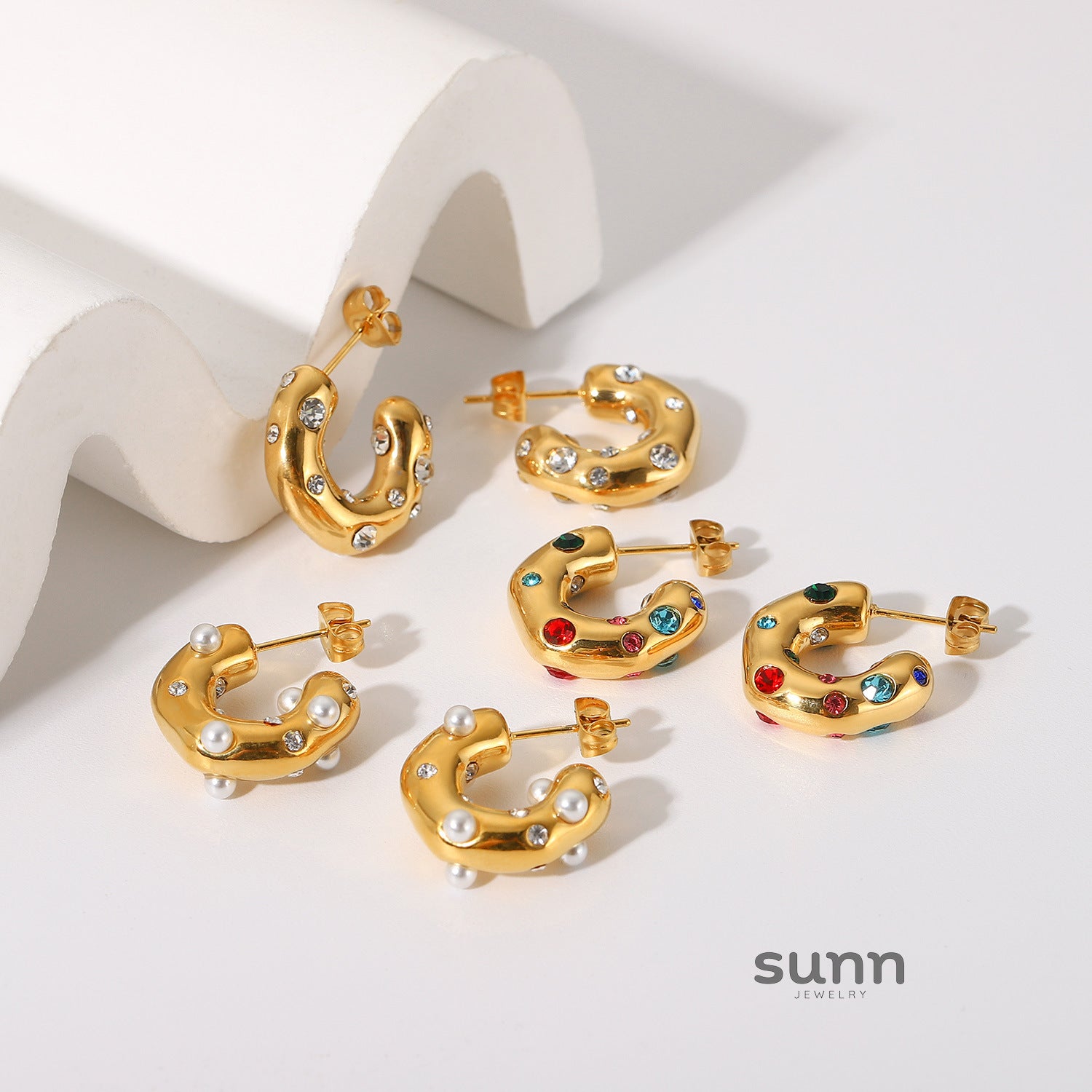 Destiney Irregular Pearl C-Hoop Earrings [AVAMUZJ4]