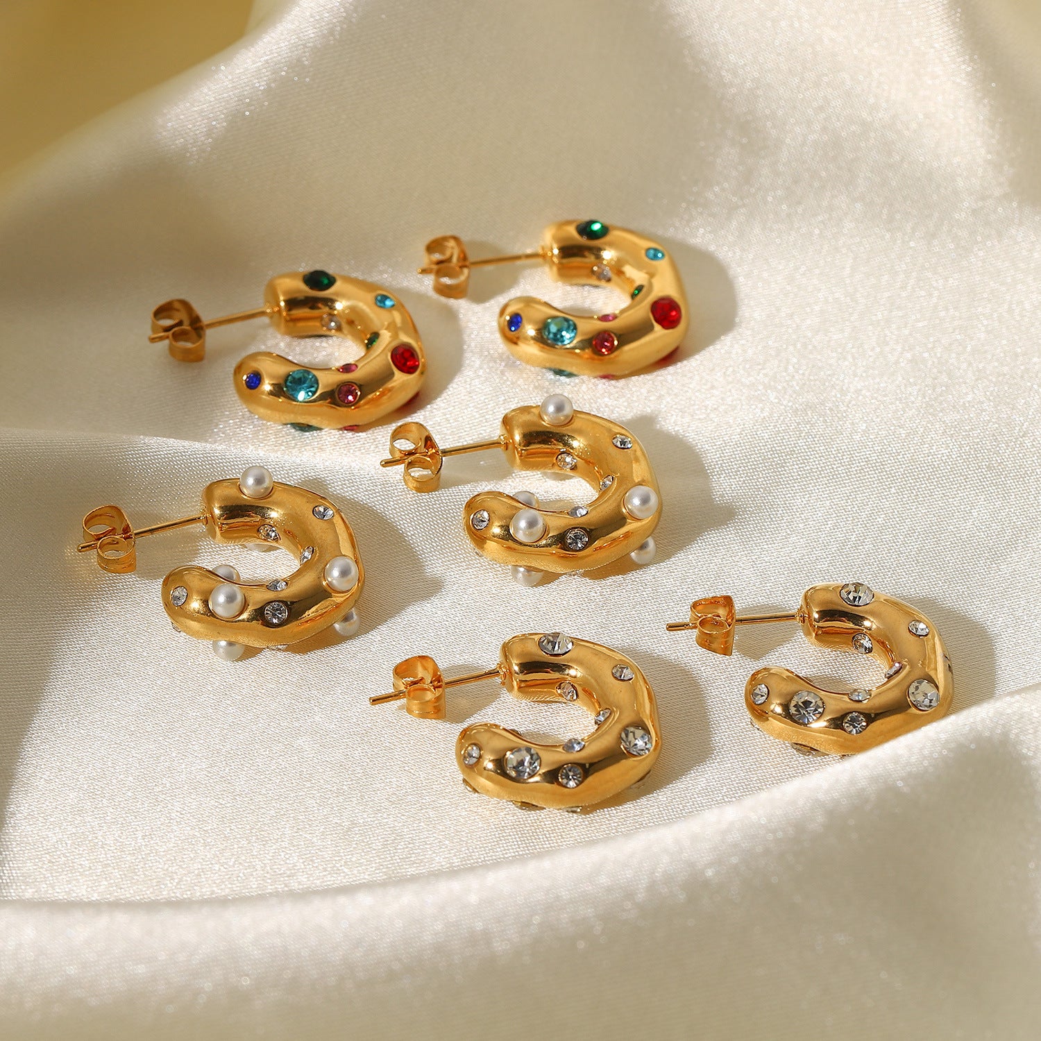 Destiney Irregular Pearl C-Hoop Earrings [WMQ2VBA2]