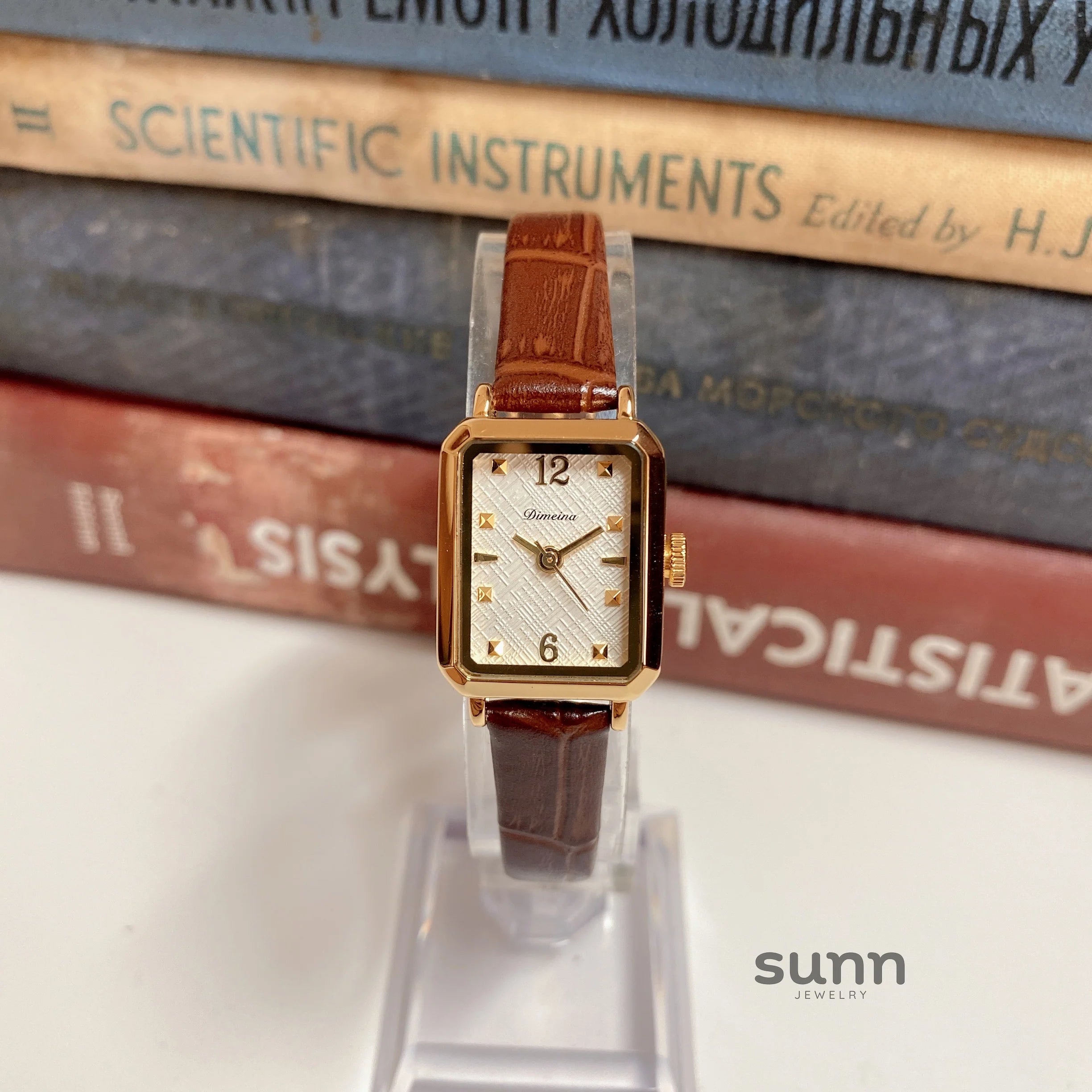 Destiny Vintage Square Gold Watch
