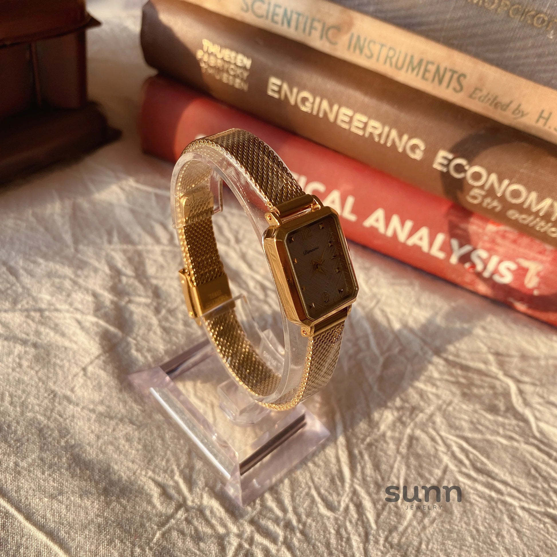 Destiny Vintage Square Gold Watch