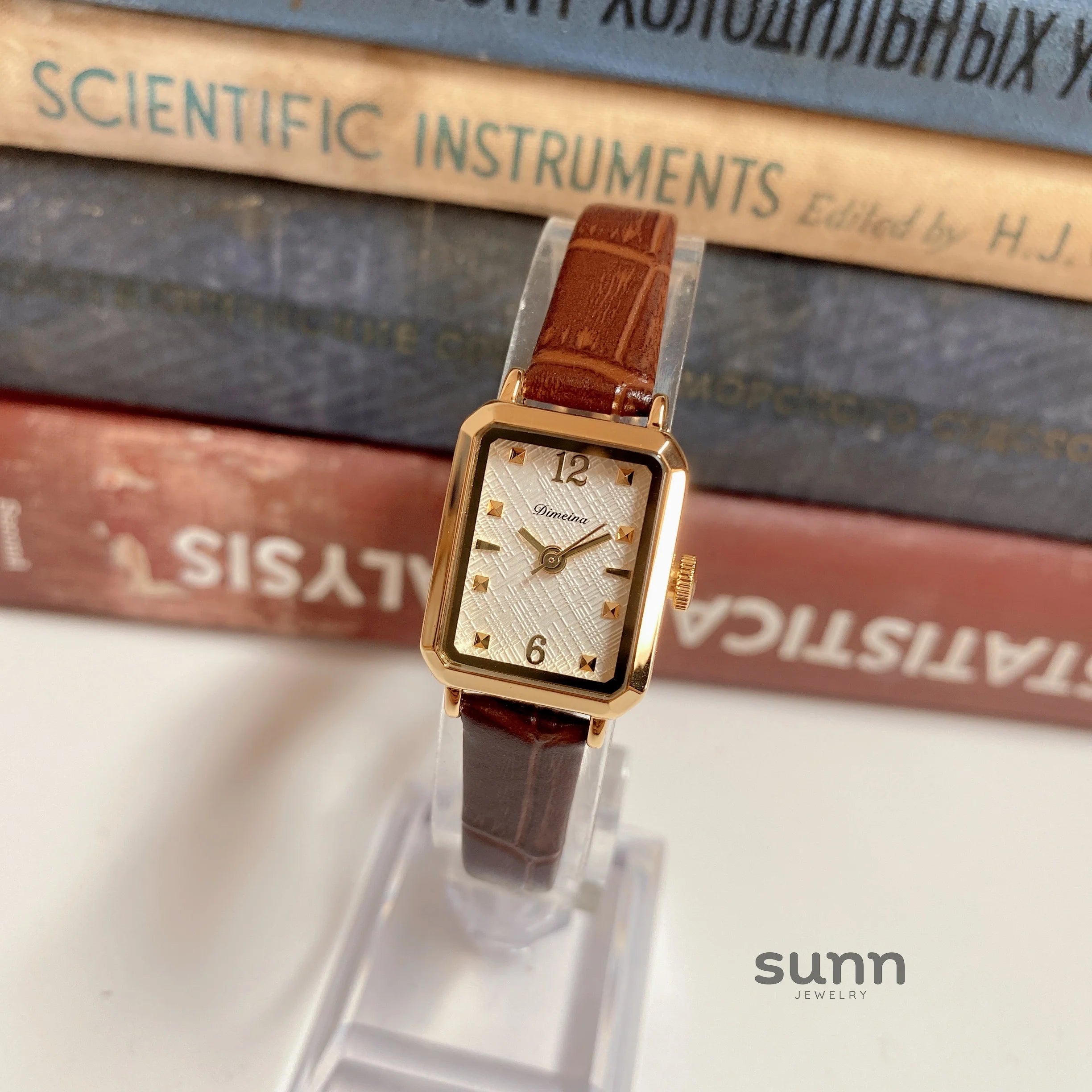 Destiny Vintage Square Gold Watch