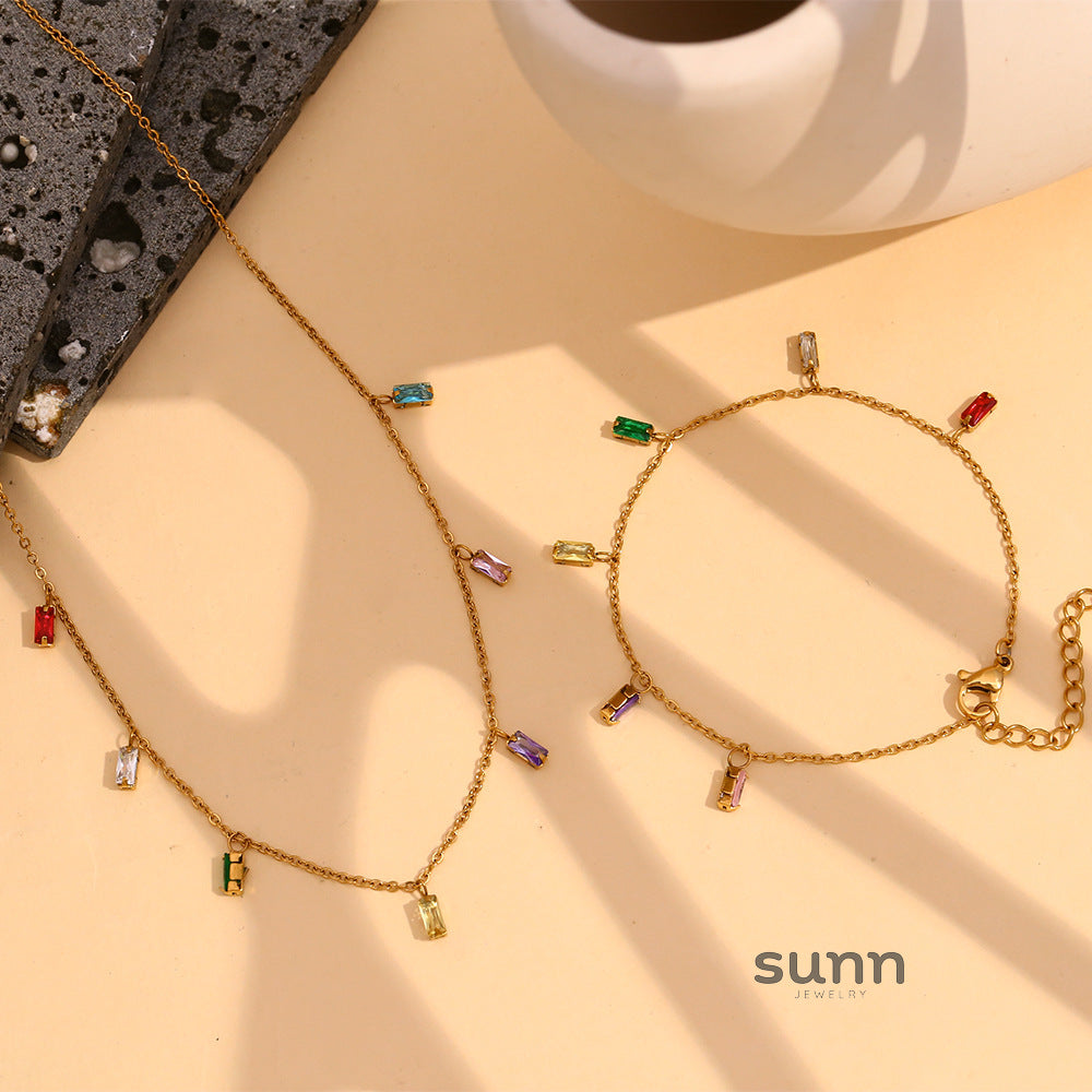 Devorah Square Zircon Necklace [OKU9VIWD]