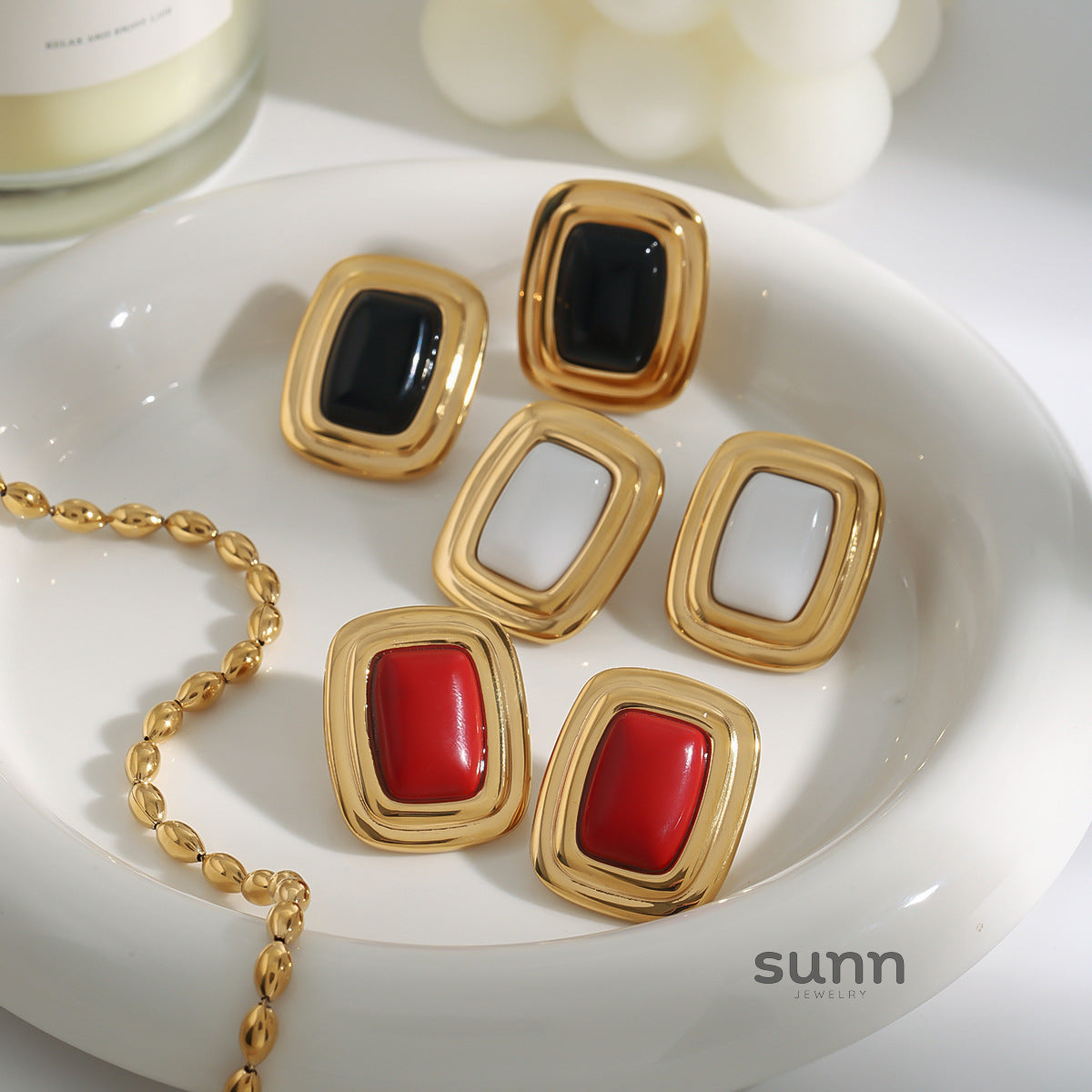 Dhanya Geometric Dangle Earrings [WJFO4GRL]