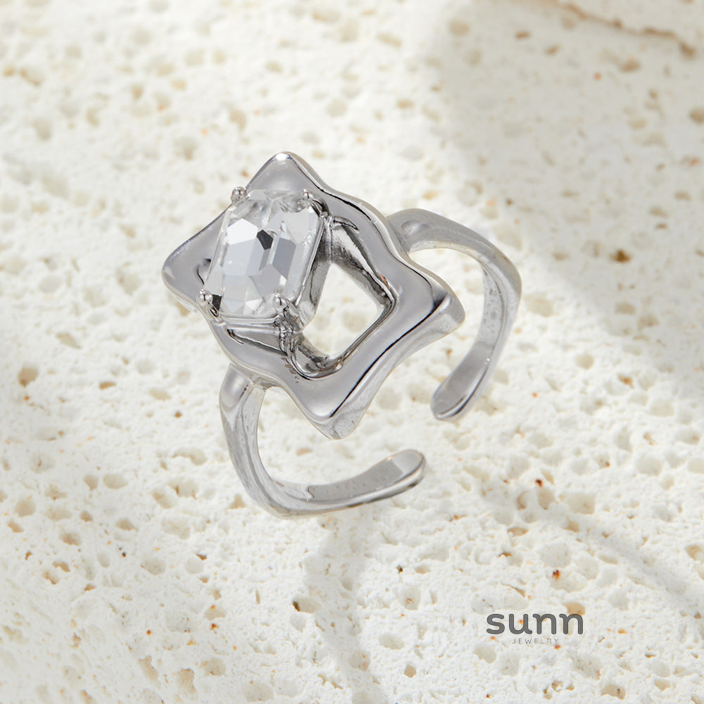 Dhriti Fluid Metal Statement Ring [CNQ5WEPE]