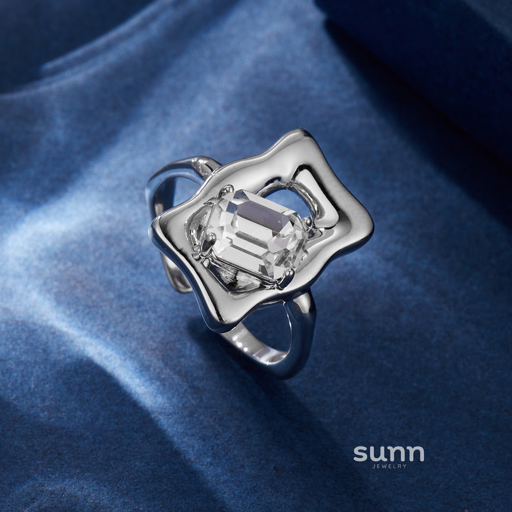 Dhriti Fluid Metal Statement Ring [YXVB9AWL]