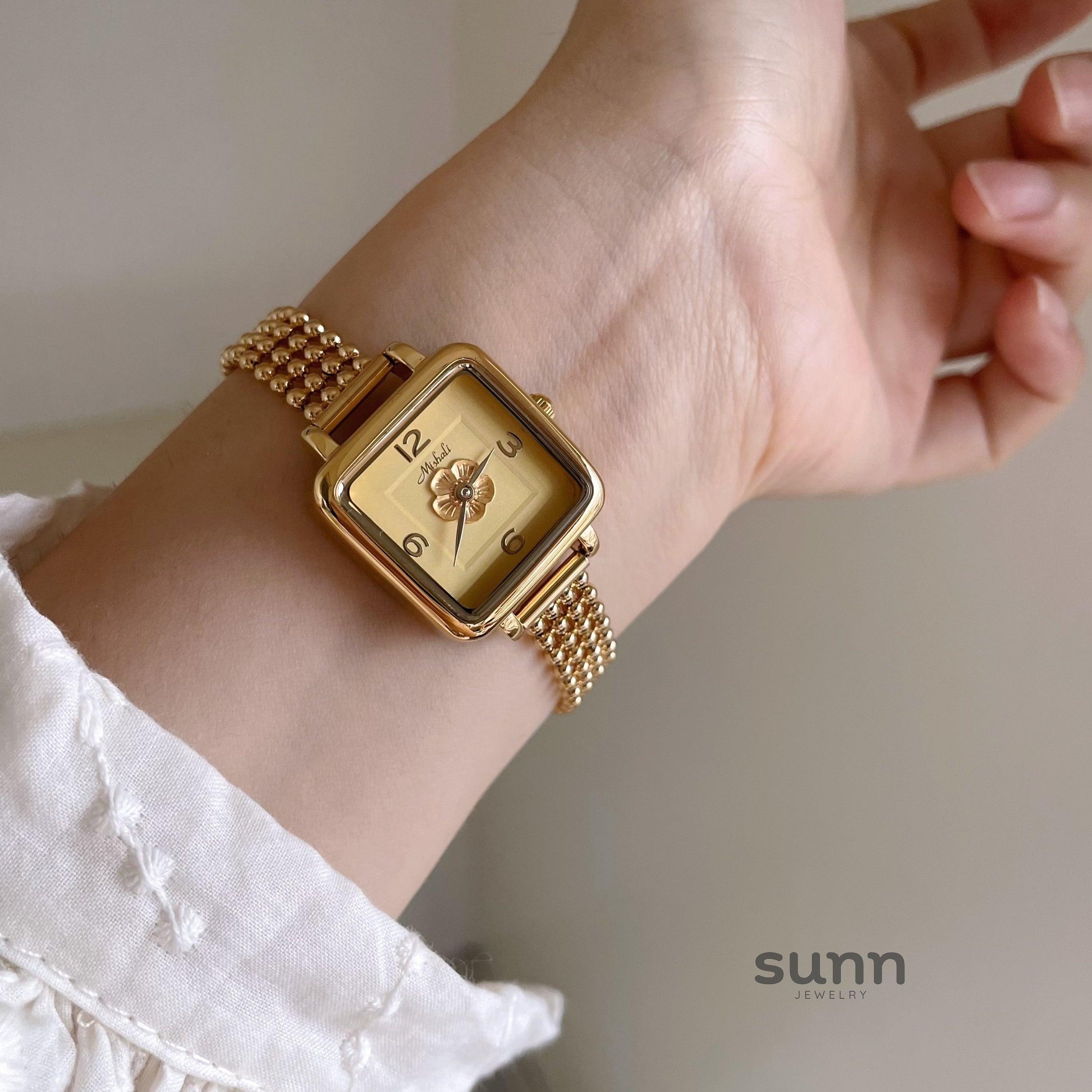 Diem Camellia Charm Watch [ZO7NS6EE]