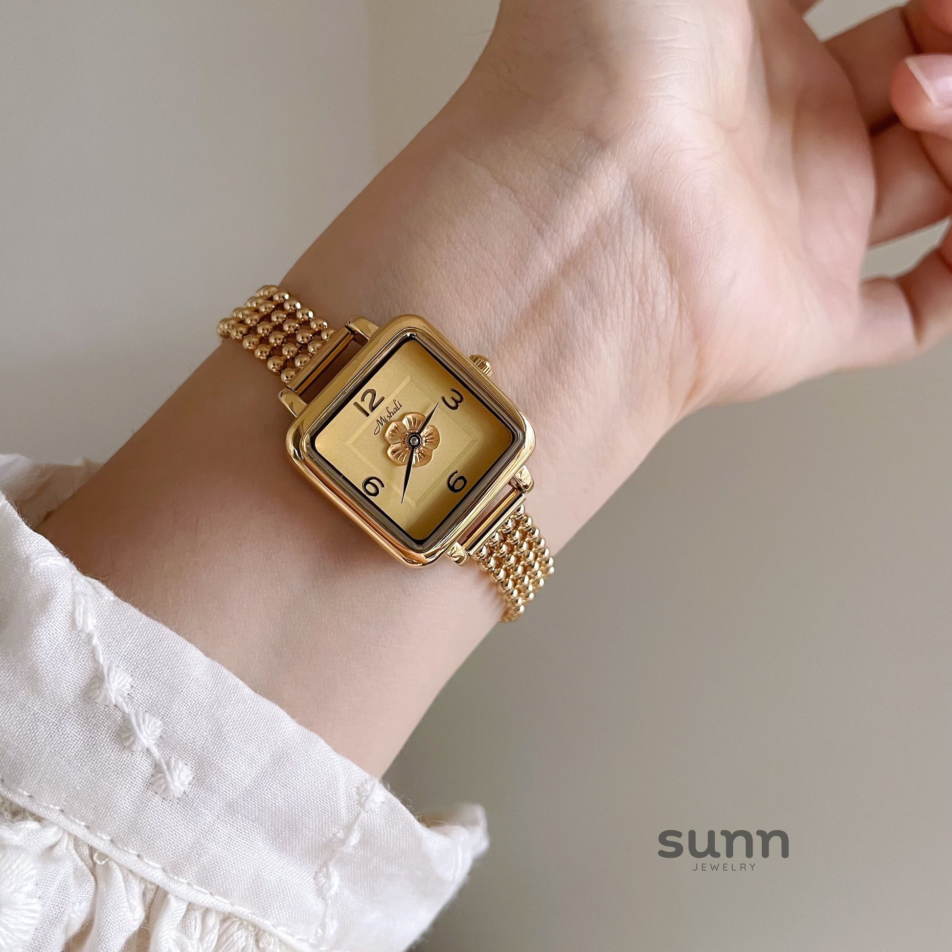 Diem Camellia Charm Watch [93A9LXDC]