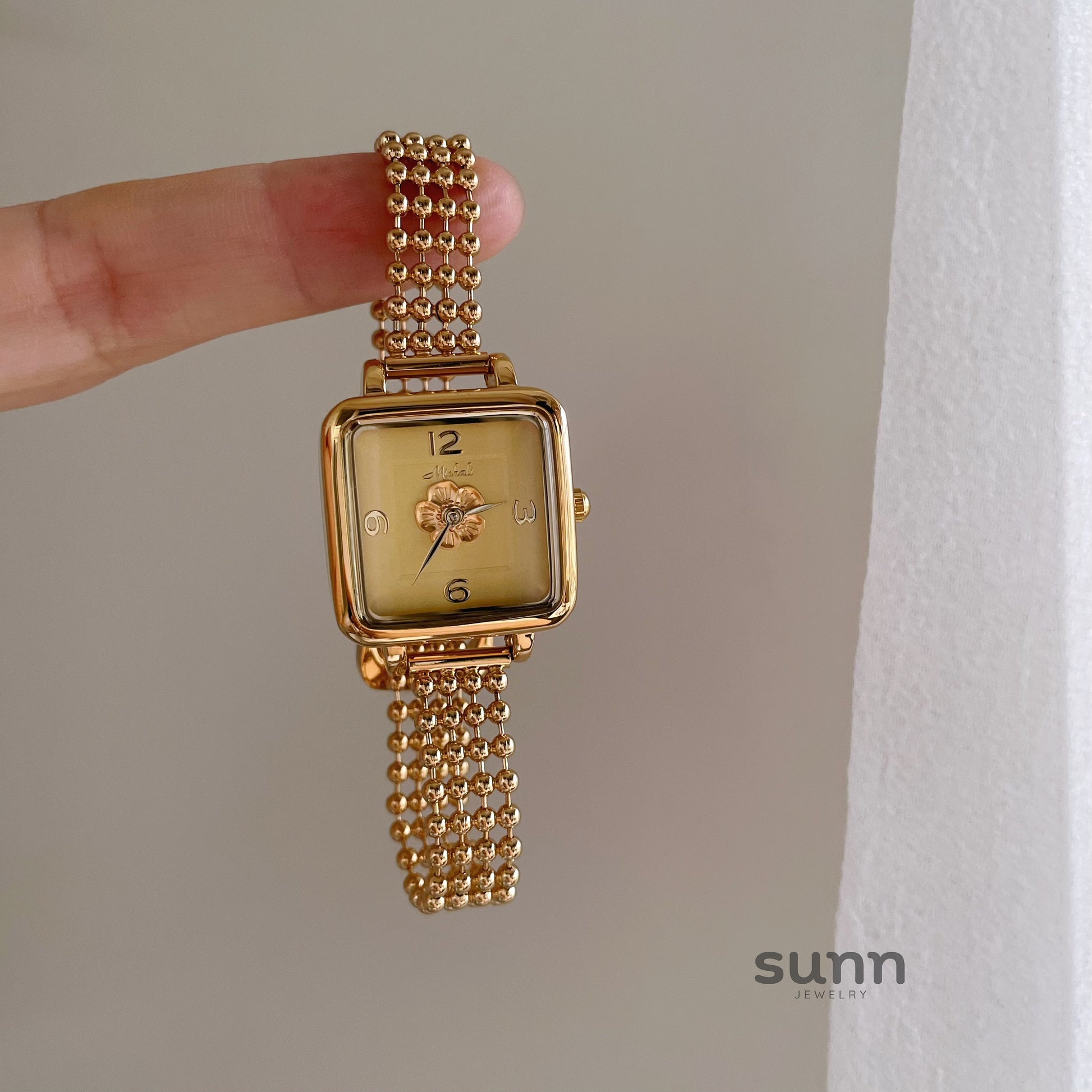 Diem Camellia Charm Watch [NIEZX7B4]