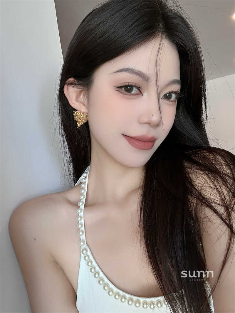 Diem Zircon Heart Hoops [K7L0ZU2U]
