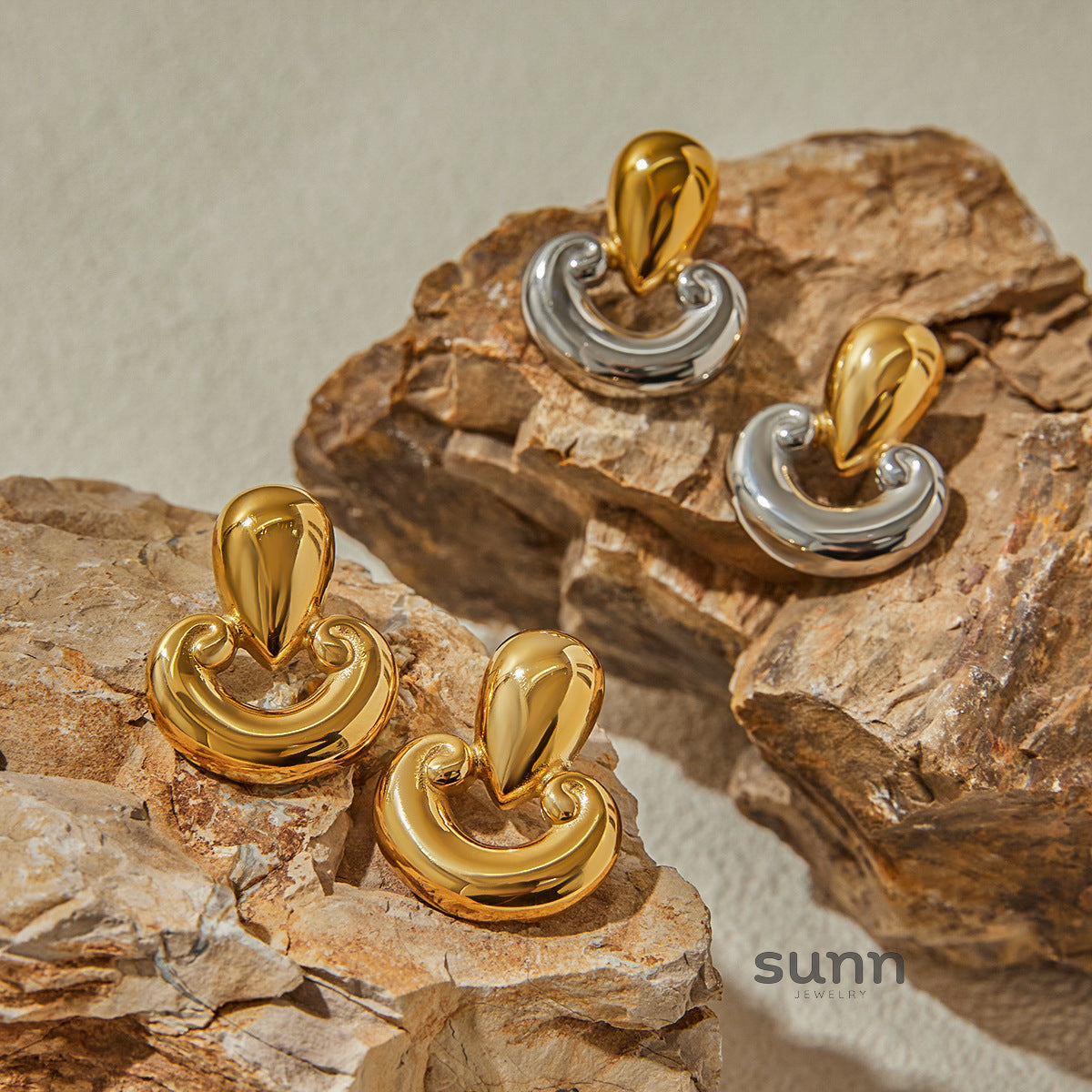 Dillon Geometric Hoop Earrings [ACVLHM3N]