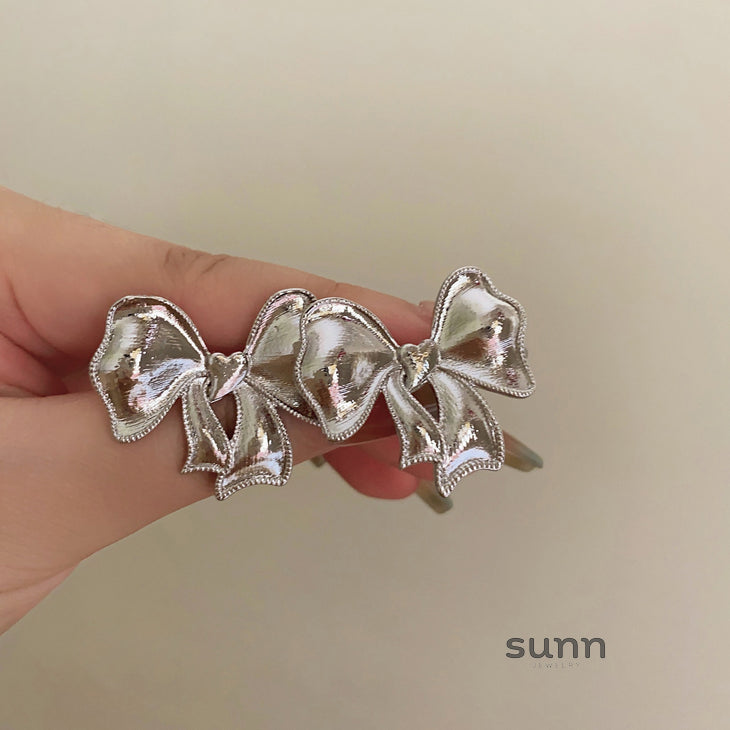 Dominique French Bow Earrings [QS4ETFSL]