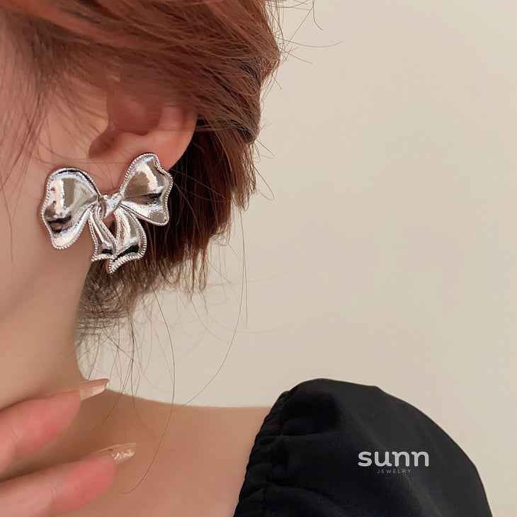 Dominique French Bow Earrings [PF05B35O]