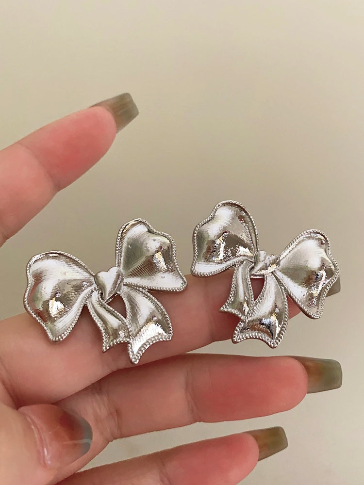 Dominique French Bow Earrings [NXU6V2I3]