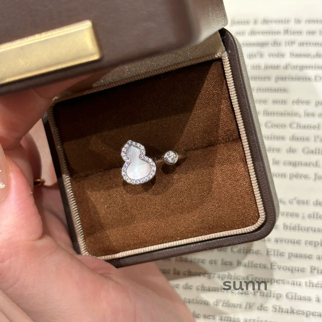 Dreya Diamond Gourd Ring [C7NOR6KR]