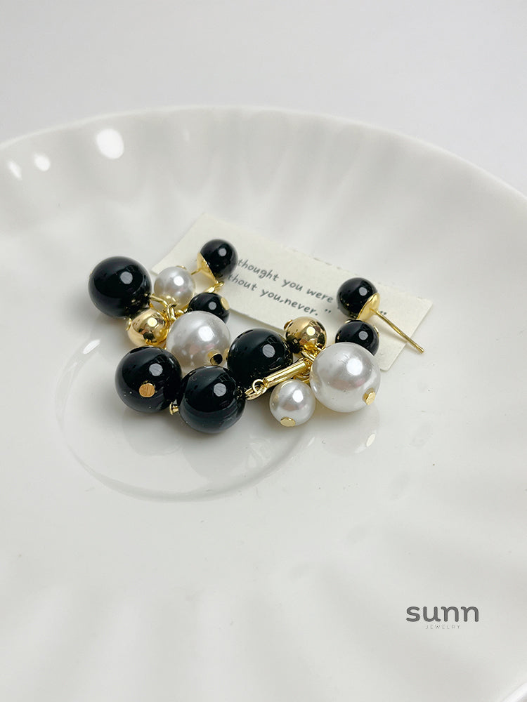 Dua Beaded Grapevine Earrings [F7RIZI9C]