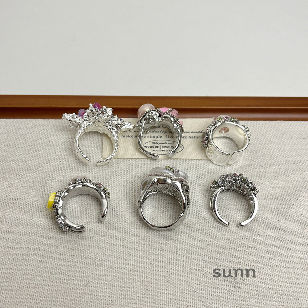 Dua Bright Silver Gemstone Ring [5MF7TJSL]