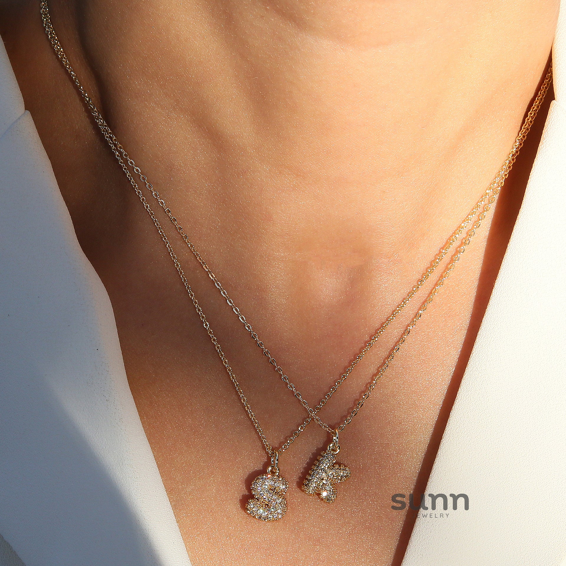 Dyana Balloon Letter Necklace [I2WTEU9Y]