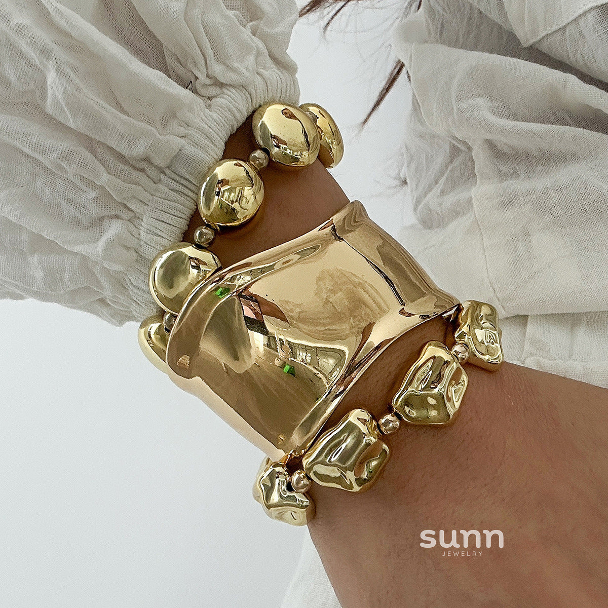 Eastyn Molten Cuff Bracelet [XIDTC1UB]