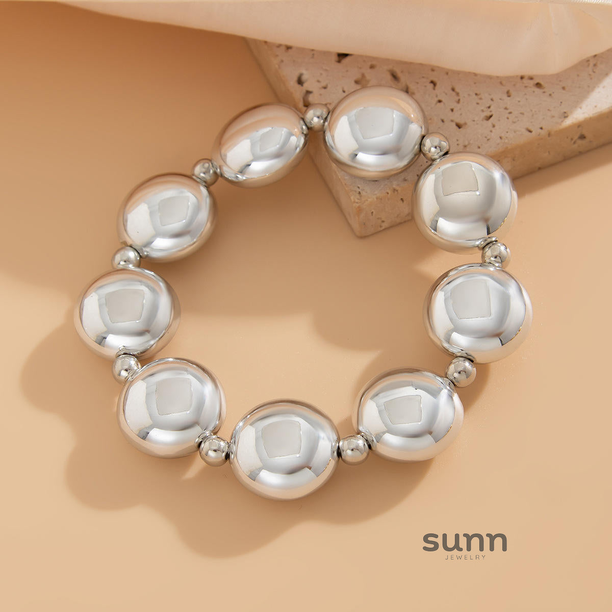 Eastyn Molten Cuff Bracelet [FQRADO1K]