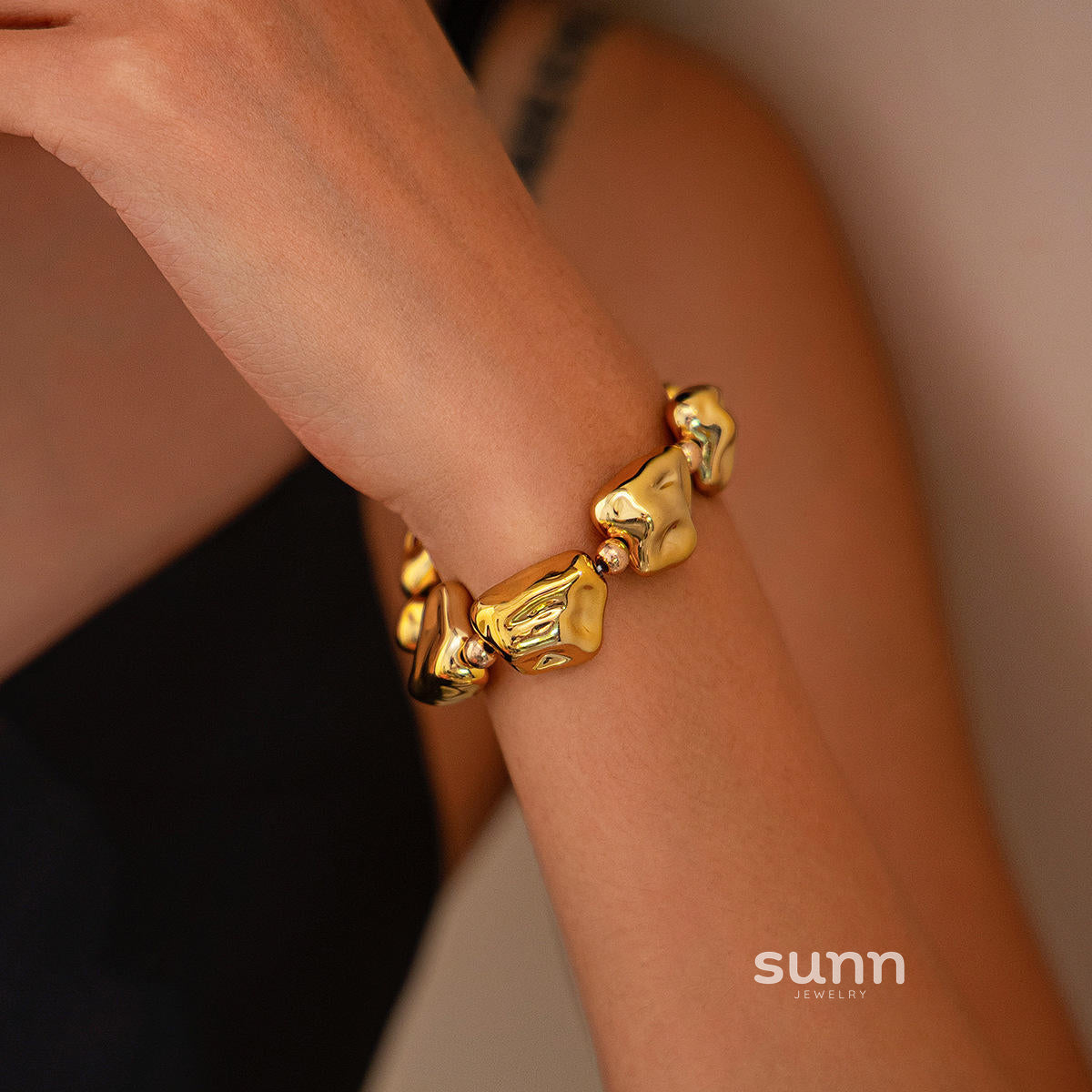 Eastyn Molten Cuff Bracelet [S3DKQ0O4]