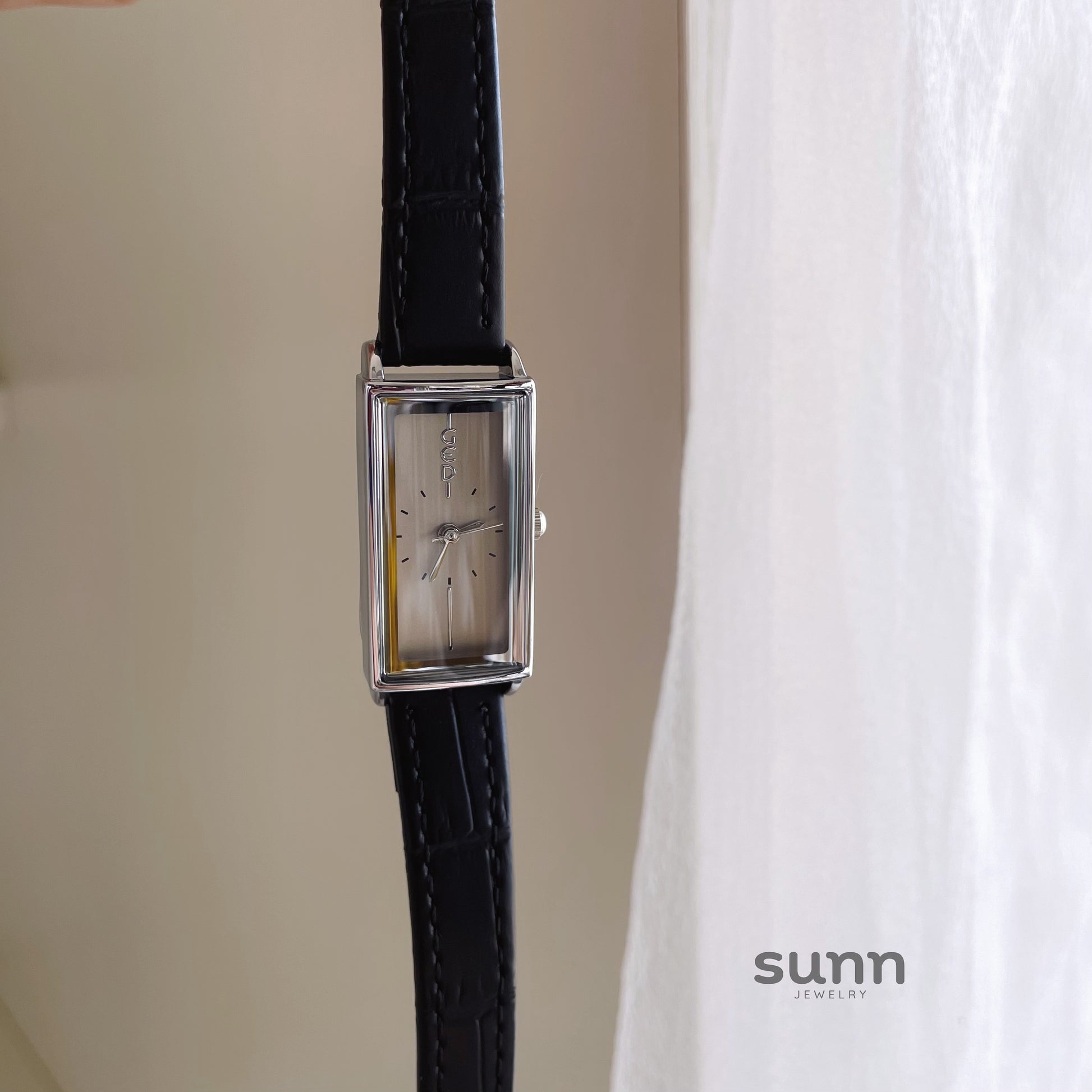 Echo Rectangular Leather Watch [9F933X2V]