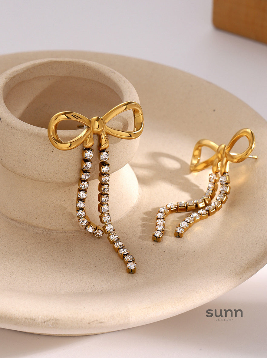 Effie Gold Bow Chain Earrings [R741AP0B]
