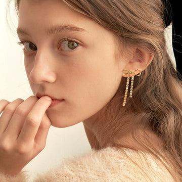 Effie Gold Bow Chain Earrings [AHJWZ2U7]