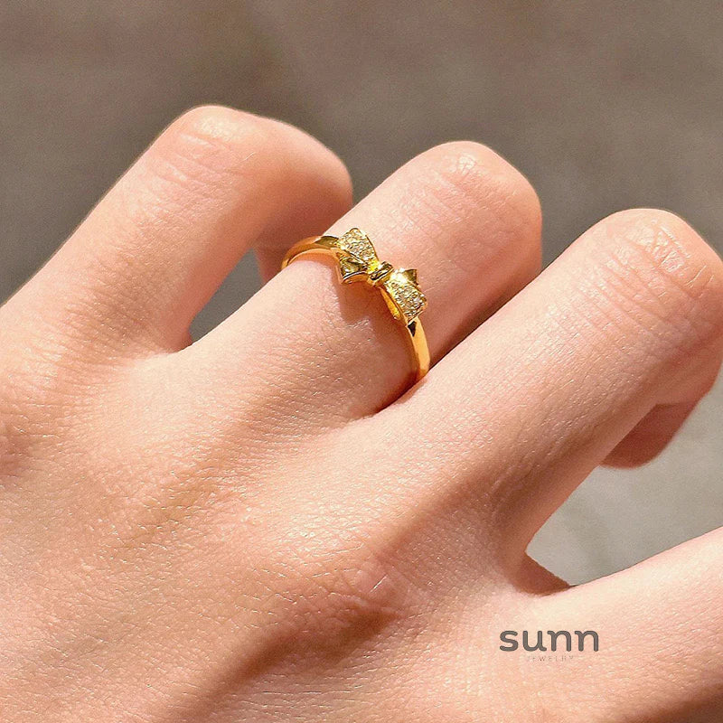 Eimy Pave Bowknot Ring