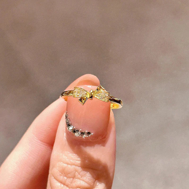 Eimy Pave Bowknot Ring