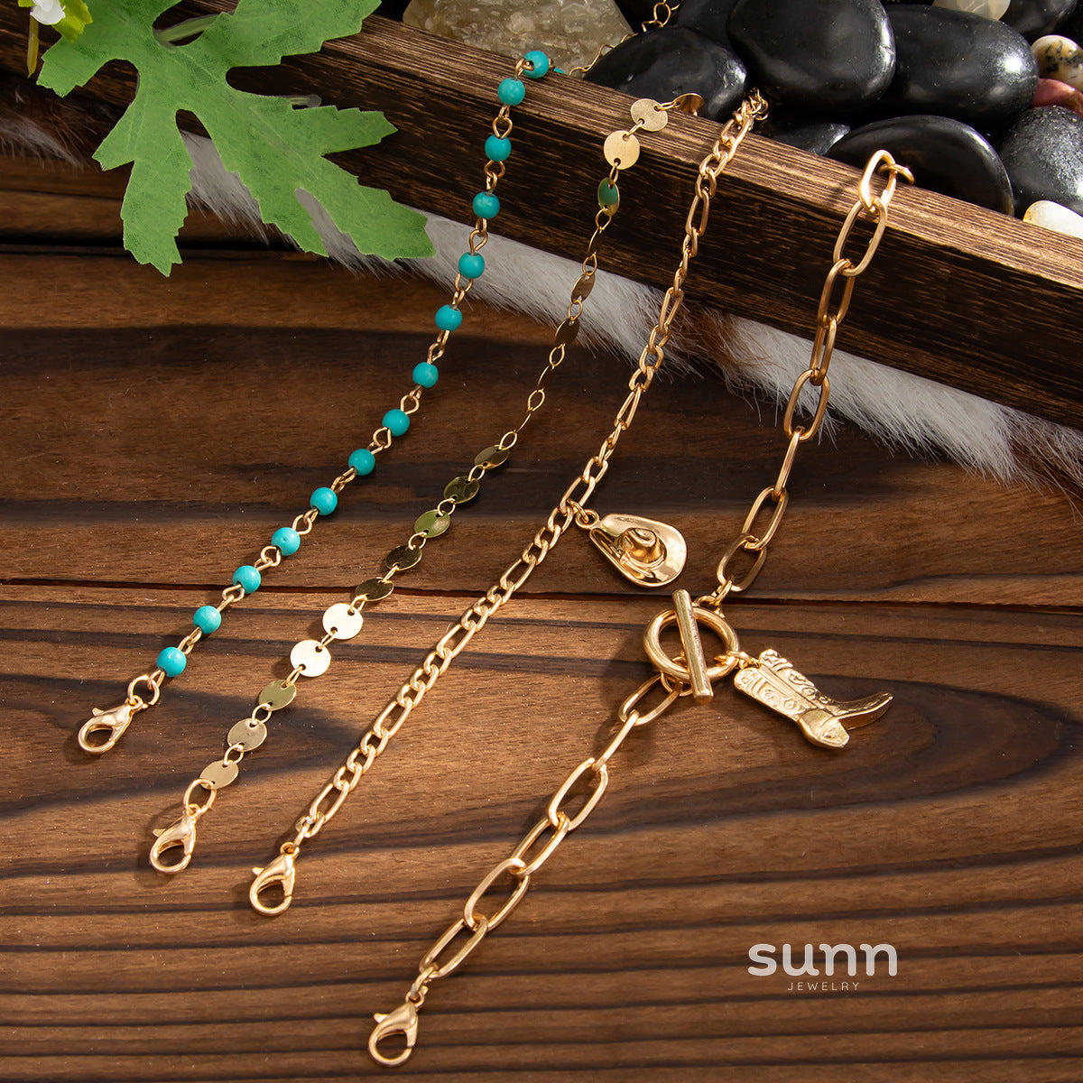 Eiza Turquoise Beaded Bracelet Set [QO38SEL8]