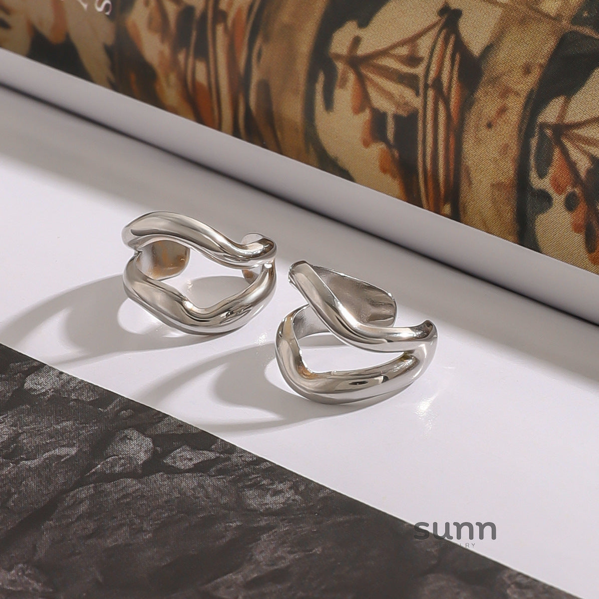 Elaina Geometric Ear Cuff [DHQK68XF]