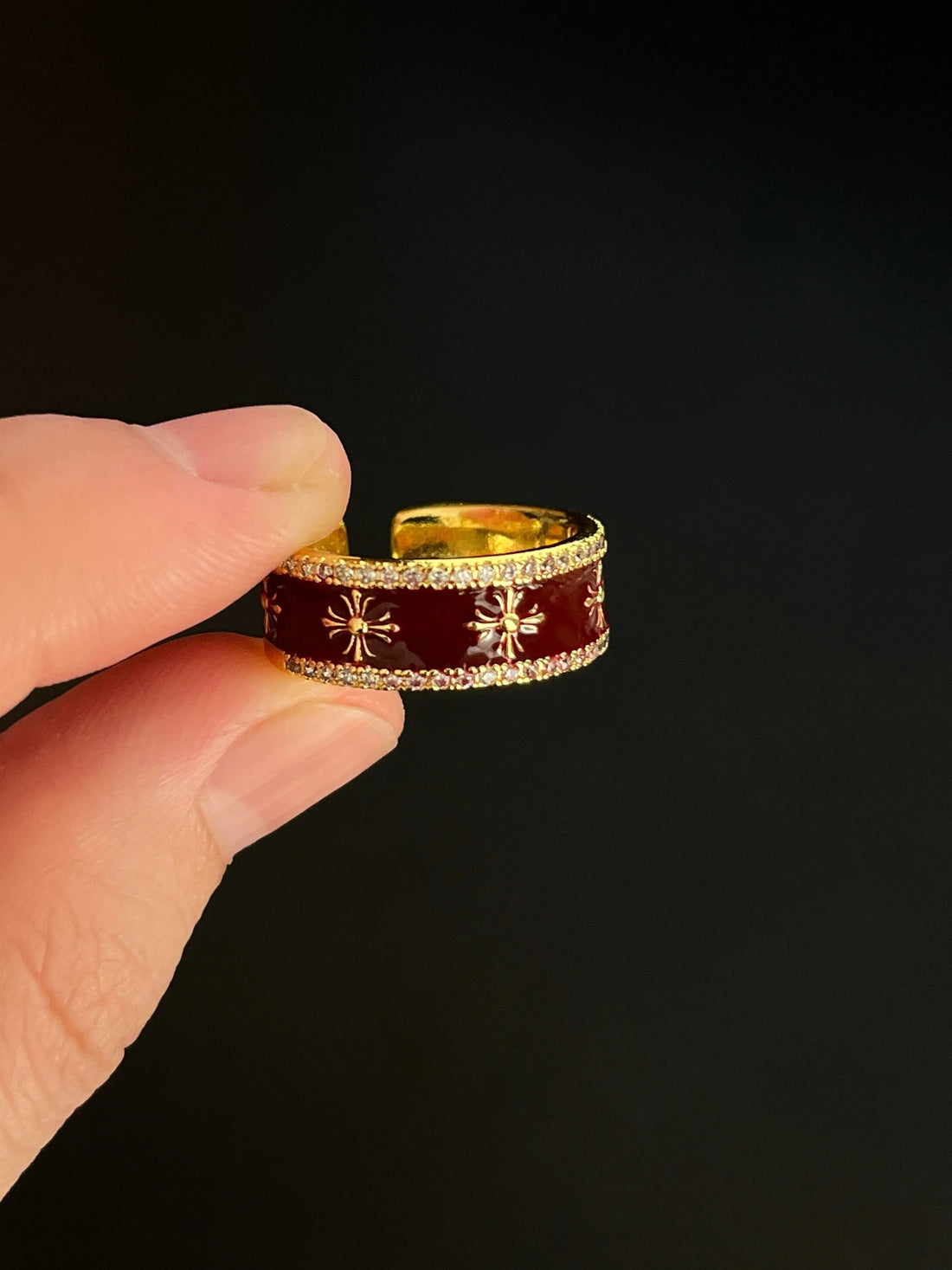 Elaine Dripping Cross Ring