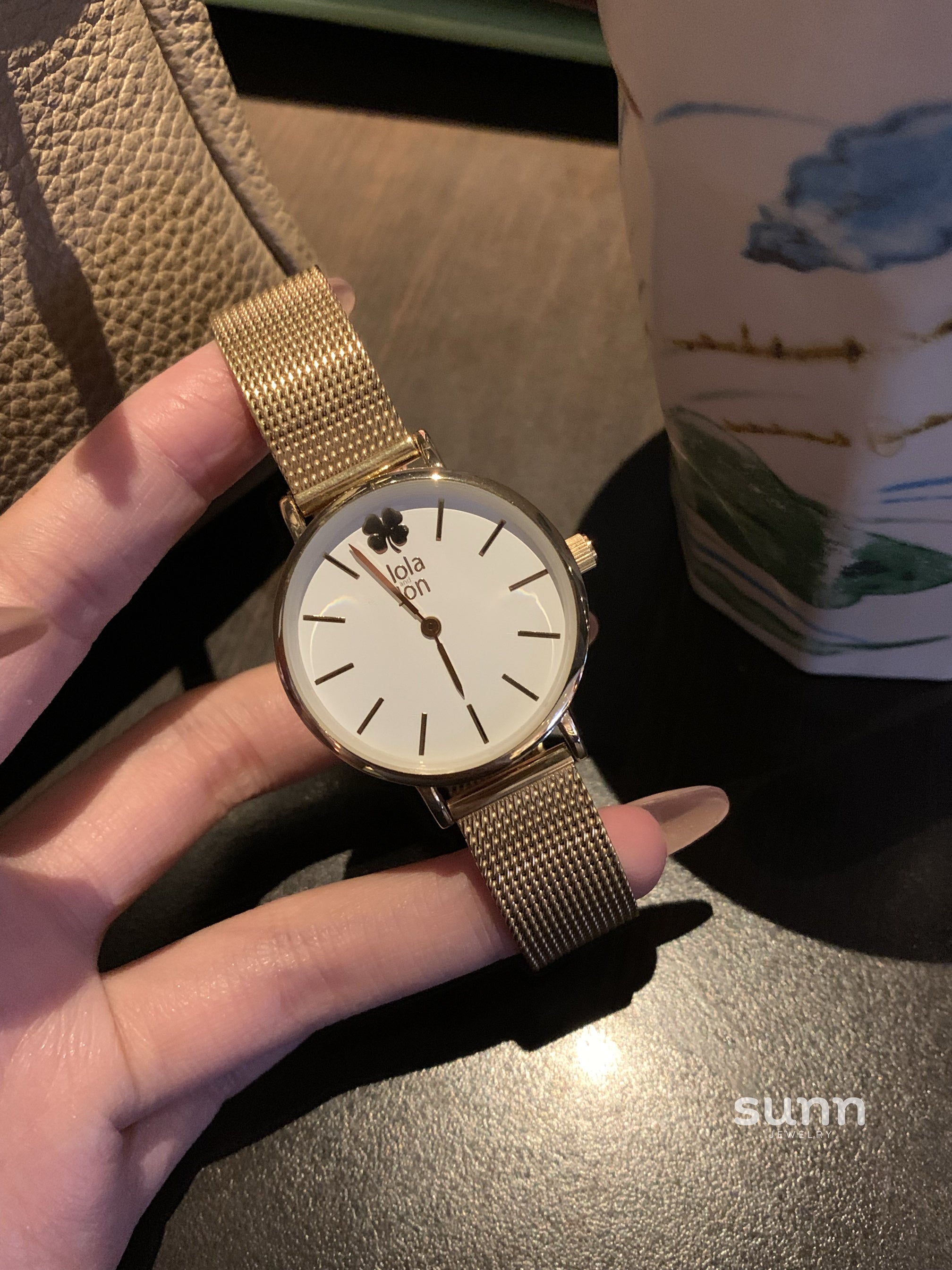 Elanie Luminous Mesh Watch [MRZ5GDWU]