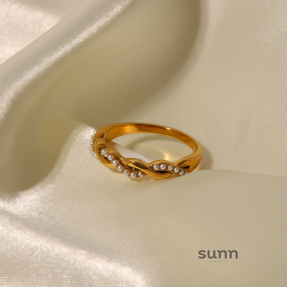 Elanor Twisted Pearl Ring [782LABDD]