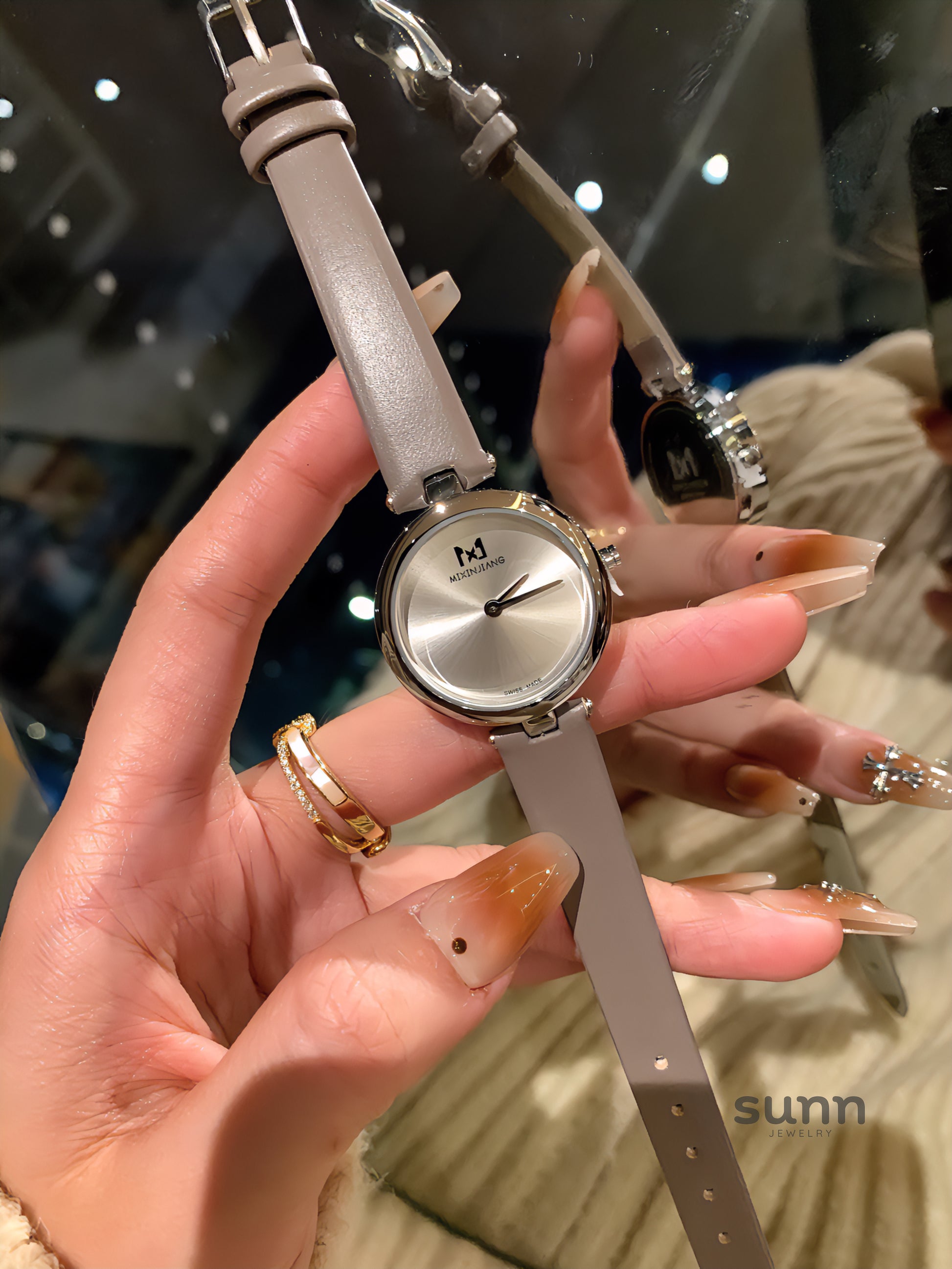 Elara Delicate Round Watch [BMK7U9SZ]