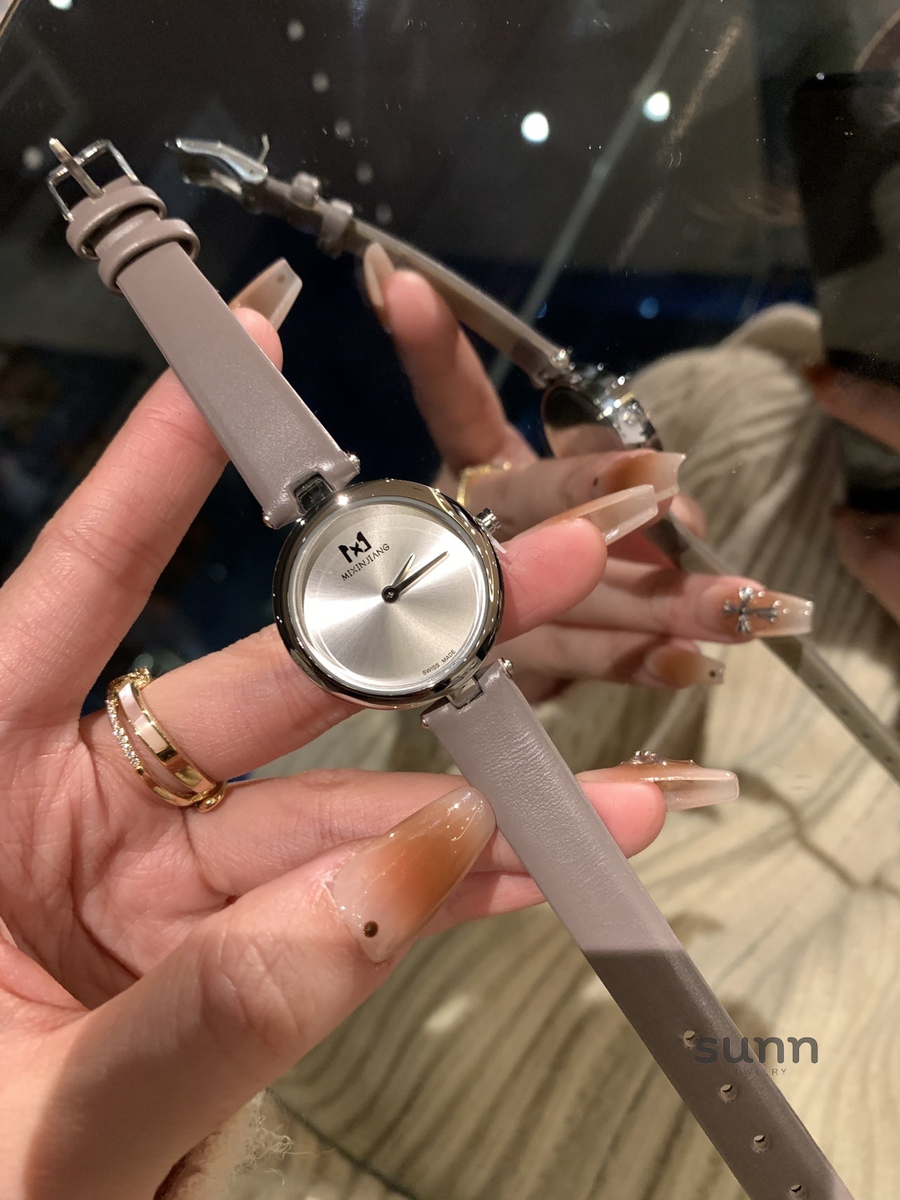 Elara Delicate Round Watch [JO24JKL7]