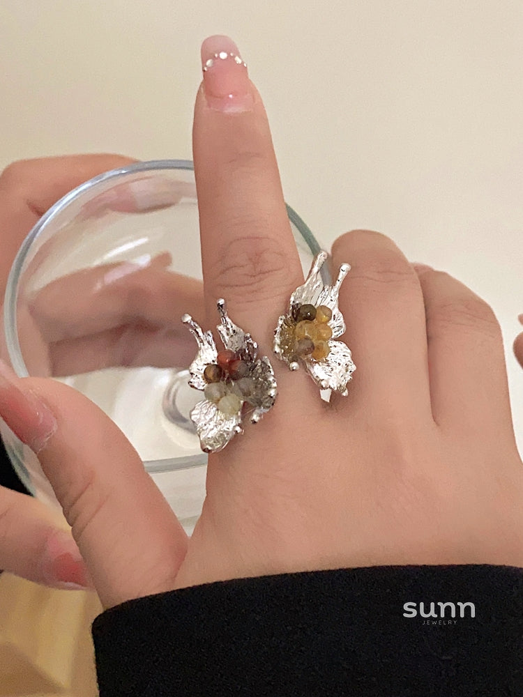 Eldana Sculpted Butterfly Ring [FG7VXPXI]