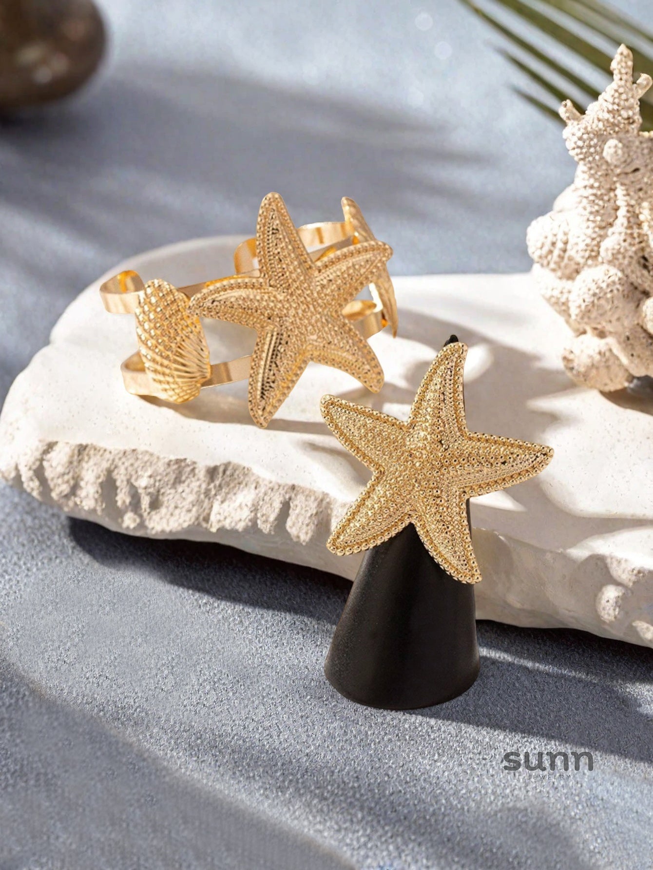 Eleanore Golden Marine Set