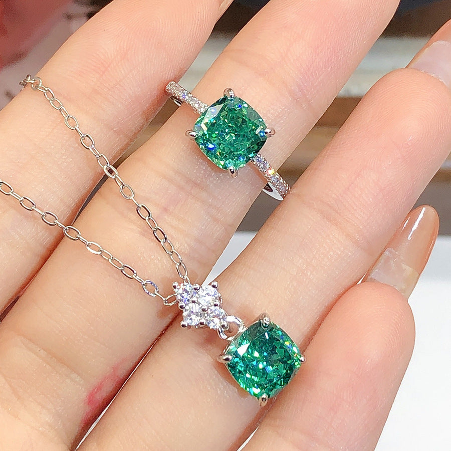 Eleen Emerald Green Jewelry Set [M8CXWO3A]
